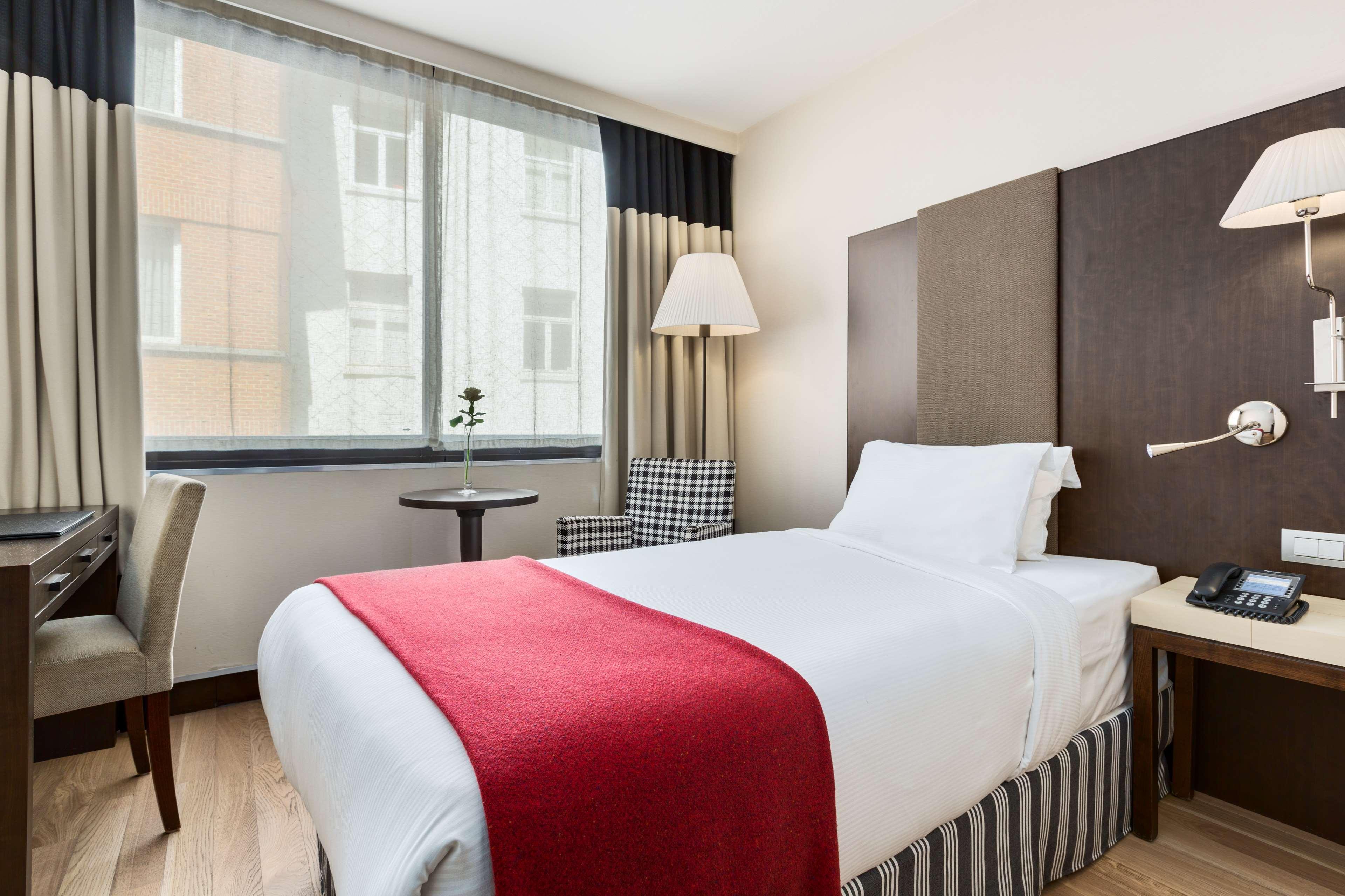 Nh Brussels Louise Hotel Saint-Gilles Exterior foto