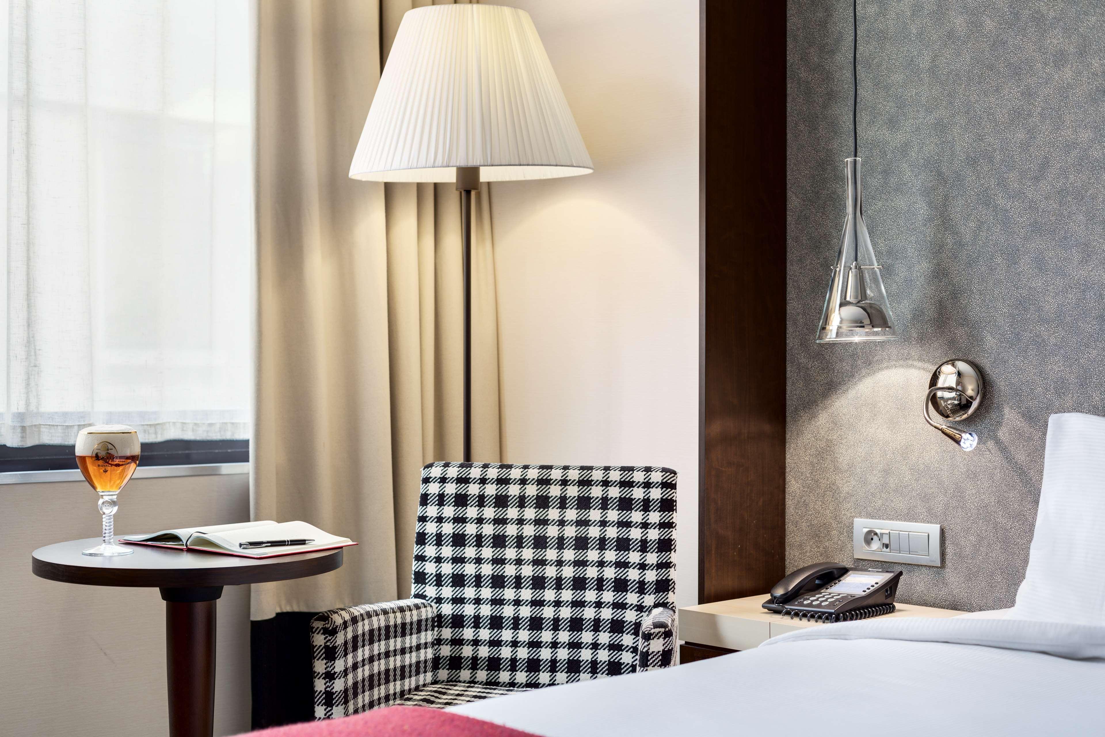 Nh Brussels Louise Hotel Saint-Gilles Exterior foto